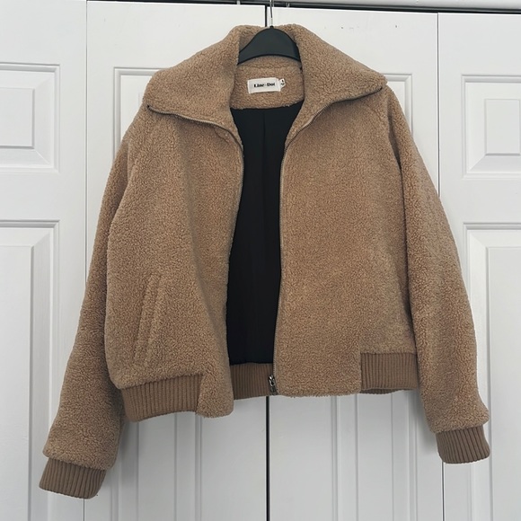 Line & Dot Jackets & Blazers - Line & Dot Camel Fleece Zip Up Jacket in Large
